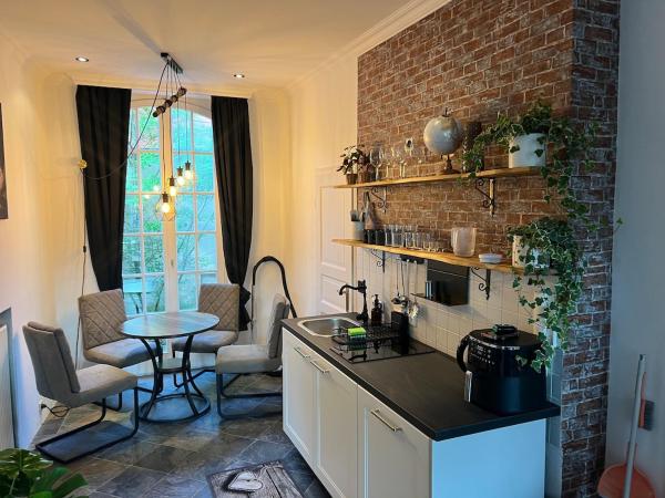 Zentrumsnahes Apartment Mit Terrasse Und Parkplatz - Hannover