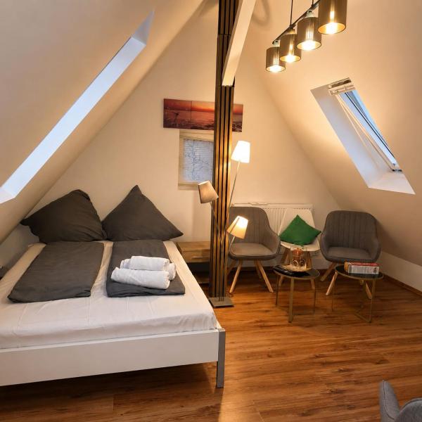 Moderne Dachgeschosswohnung Für Zwei Personen - Offenburg