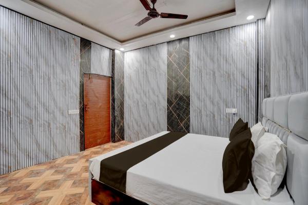 Hotel O The Golden Rose Banquet By Vaishnavi - Noida