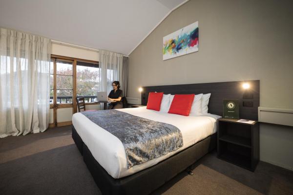 The Angus Hotel - Lower Hutt