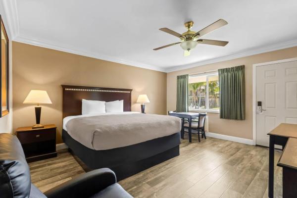 Quality Inn & Suites Santa Maria - Santa Maria, CA