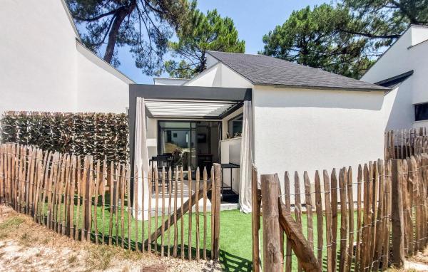 2 Bedroom Awesome Home In Meschers-sur-gironde - Royan