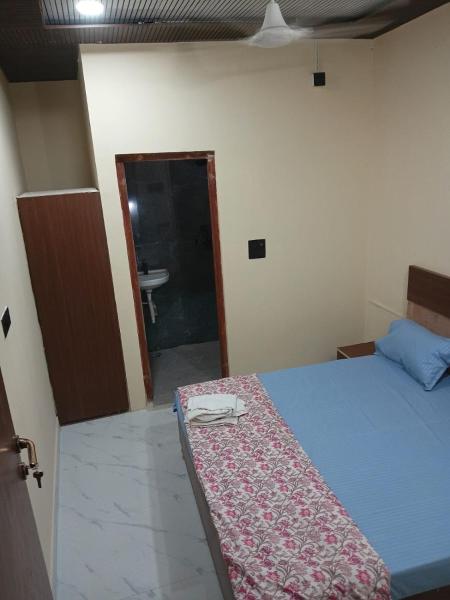Sarovar Home Stay - Vrindavan