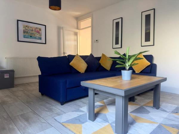 Central Hove Patio Flat - Hove