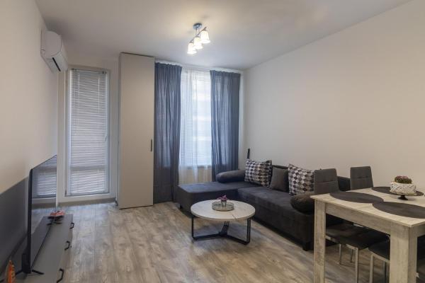 Na foto é possível ver o objeto Stylish 2 BDR Apartment at an Excellent Location localizado na cidade de Sofia.