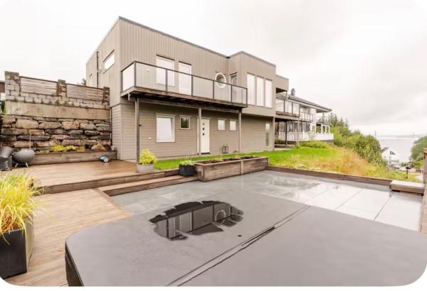 Villa With Jacuzzi - Bergen