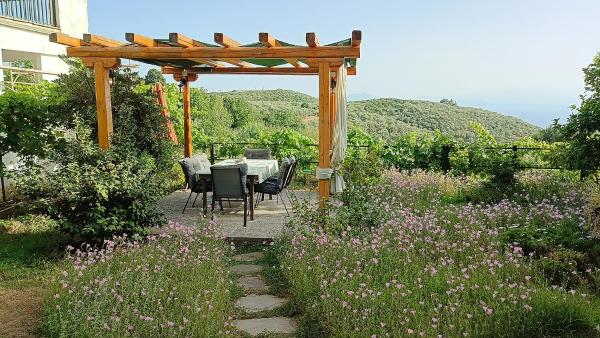 Mikros Paradisos Pelion - Greece