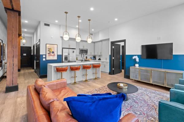Historic Modern Suite Downtown Hotel - New Orleans, LA