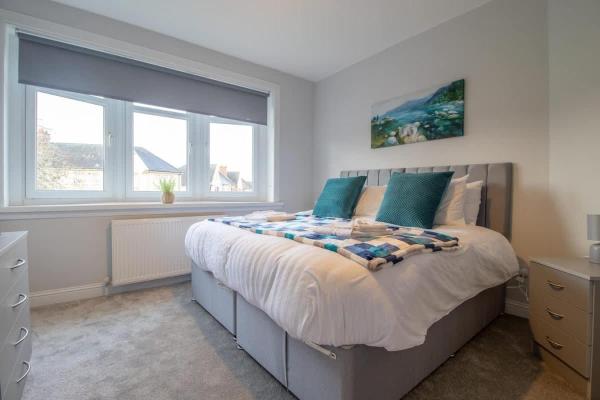 Kerr Apartment-spacious 4-bed Flat In Hamilton, Close To Glasgow - Strathaven