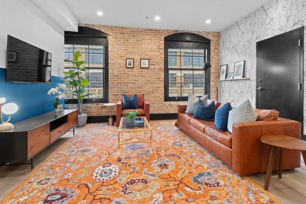 Historic Building With Rooftop Pool Hotel Suite - New Orleans, LA