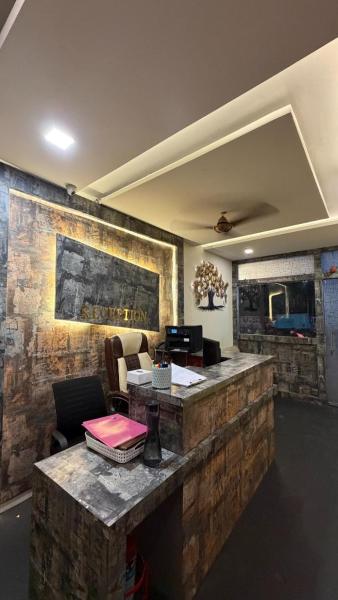 Hotel Landmart Vista - Indore