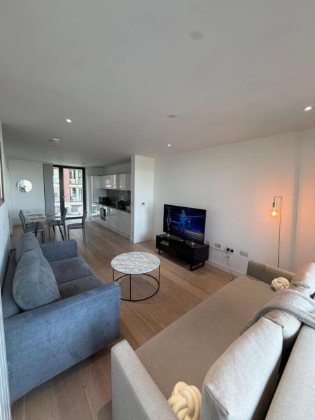 Luxury En-suite W Balcony - Ilford