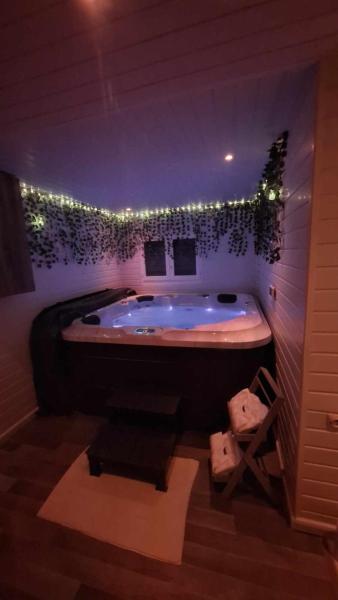Chalet Spa L Eveil Des Sens - Albert