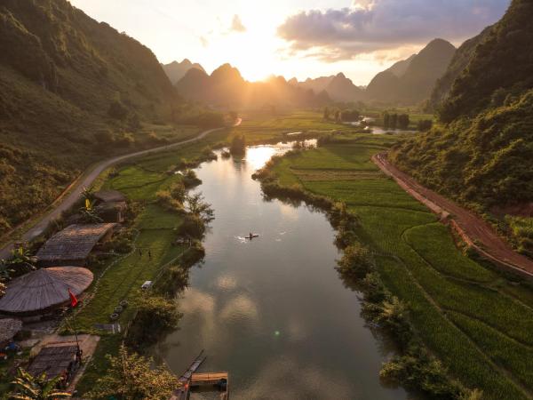 Phong Nam Station - Cao Bang