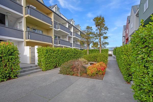 Urban Oasis - Christchurch Holiday Home - 리틀턴