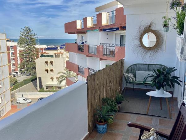 Arenal Beach Escape · Walk To The Sea - Jávea