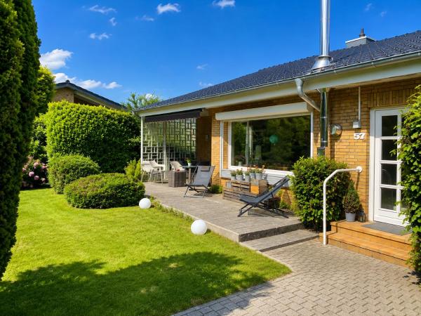 Modernes Großes Haus 125qm Bei Hamburg - Familien, Gruppen & Business, Wifi 100mbit Glasfaser, Kamin, Garten 760 Qm, Zwei Bäder - Quickborn