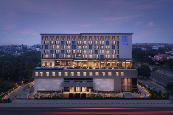 Novotel Bhubaneswar Janpath - Bhubaneswar