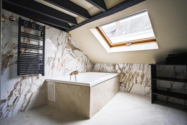 Amber Room - Balnéo, Sauna & Détente - Angers