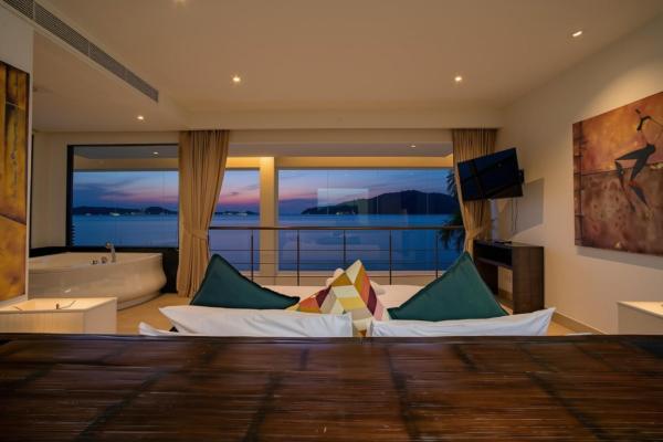 Raya Villa 2 Bed Beachfront Villa Private Pool - Phuket district, Thailand