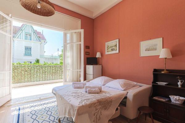 Flat In A Traditional Norman Townhouse – Garden - Villerville