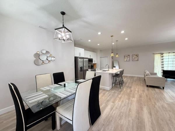 Freshly Built Retreat 4br 2ba Perfect For Groups - North Port, FL