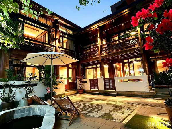 Foto 1: Yuanxiang Garden Boutique Inn - Ancient City Center 原乡文苑客栈