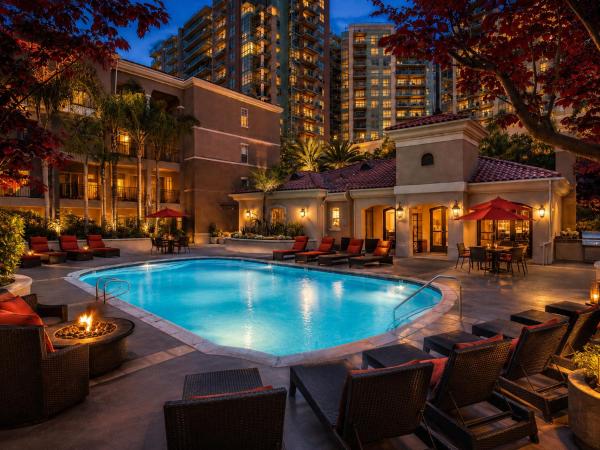 Private Ensuite Room In Shared Luxury Apartment With Gym,hot Tub,gym,sauna,pool - Los Angeles, CA