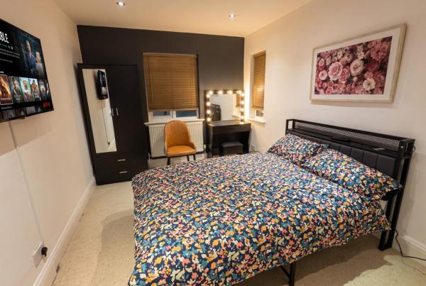 Bright Modern 3-beds Flat In Town Centre - Loughborough