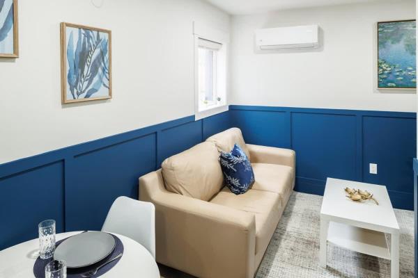 The Blue Gem Downtown 1bd Apartment - Charlottetown