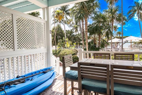 Crystal Waters - 2br 3ba Private Villa - Marathon, FL