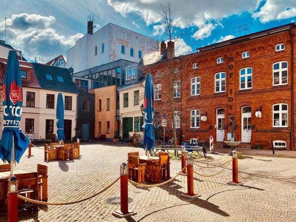 Courtyard Idyll Apartment - Rostock