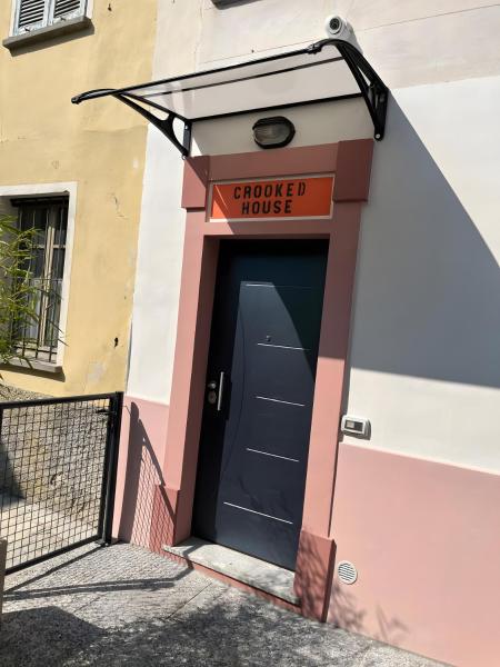 Crooked House - Menaggio