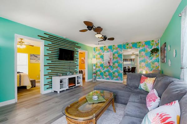 Historic Downtown Ft Myers Bungalow - Fort Myers