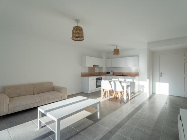 Appartement Moderne Avec Parking - 4 Pers. - Fr-1-50-215 - Bias