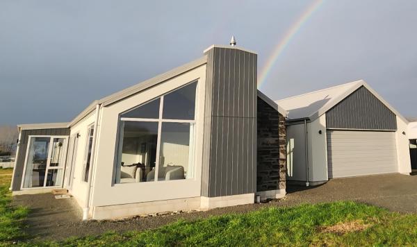 Geraldine Gem - New 1 Bedroom Executive Home - Geraldine