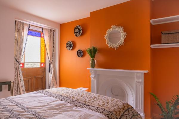 Large W Hampstead Room Minutes To Wembley Kingsx Central Direct To Luton Gatwick Airports - Barnet
