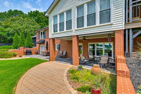 Shared Fire Pit! Quiet Lake Norman Guest Suite - Davidson, NC