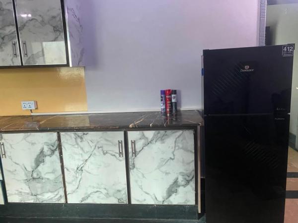 Spacious And Cozy 3 Bedroom Family Apartment - Lahore