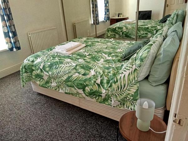 Family House With 4 Double Bedrooms And Game Room - Sleeps 8 - Bishop Auckland