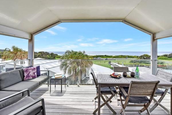 Whale Tales At Caves Beach Villas - オーストラリア ベルモント