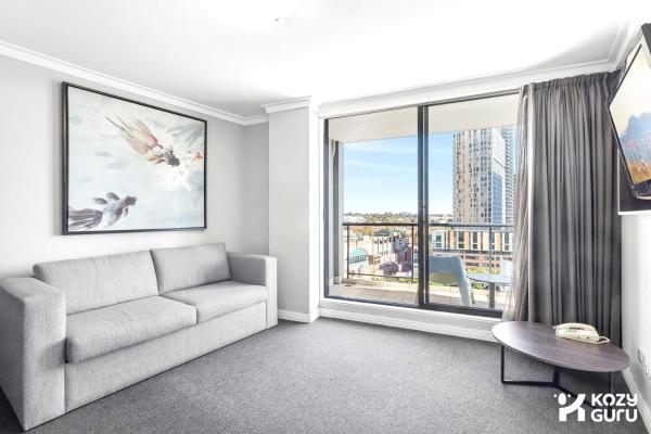 Kozyguru | Central Sydney | 2 Bed 2 Bath City View - Surry Hills