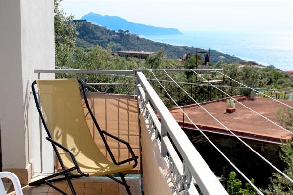 Capri View 2br-2ba Between Sorrento - Amalfi Coast - Massa Lubrense