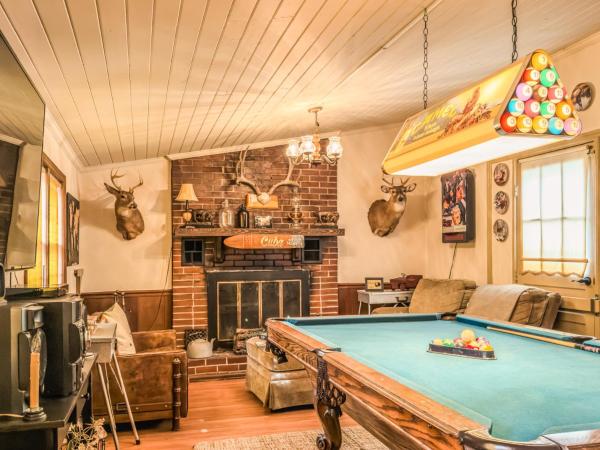 A Charming Nature Retreat - Burlington, NC