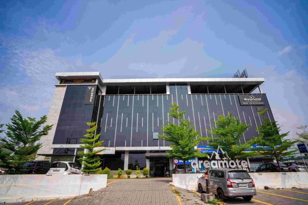 Dreamotel Luxury Suites - Palakkad