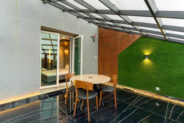 One Bedroom Apartments In Gold Crest Mall Dha Lhaore - Lahore