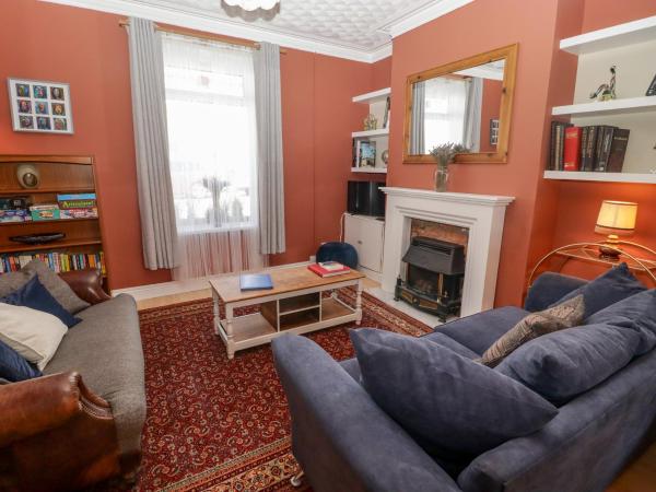 18 Kent Street - Barry