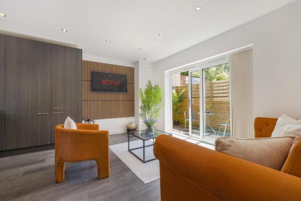 Spacious 3br Hove Home - Sleeps 8 - Free Parking - Brighton
