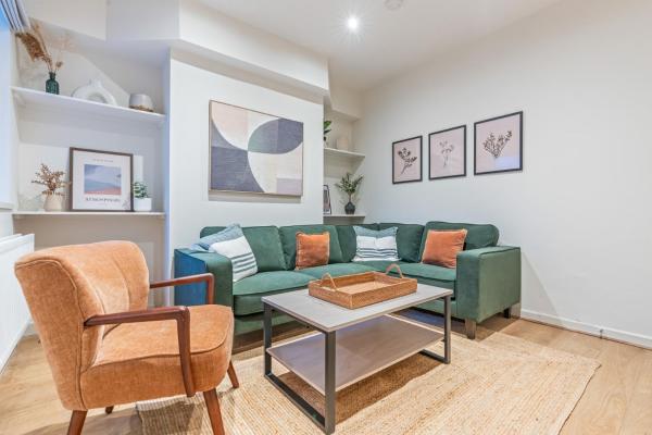 Chester Manor - 5 Br - Sleeps 10 - Free Parking - Chester