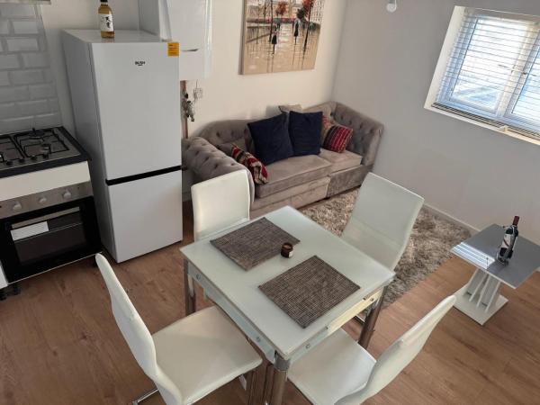 3 Bedrooms House In The Heart Of East London - Barking